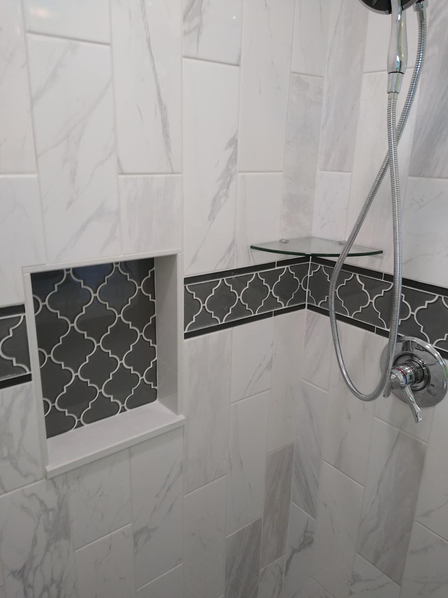 The Latest Trends in Bathroom Tile